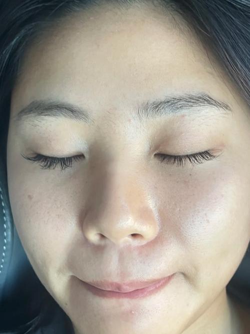 洗面奶洗完脸干燥怎么回事