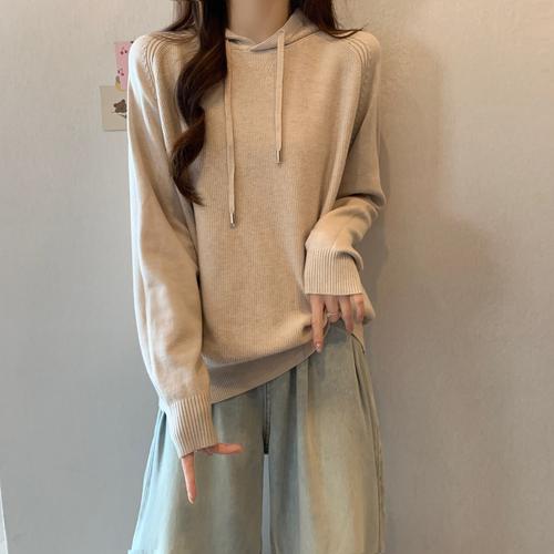 长卫衣怎么搭配衣服