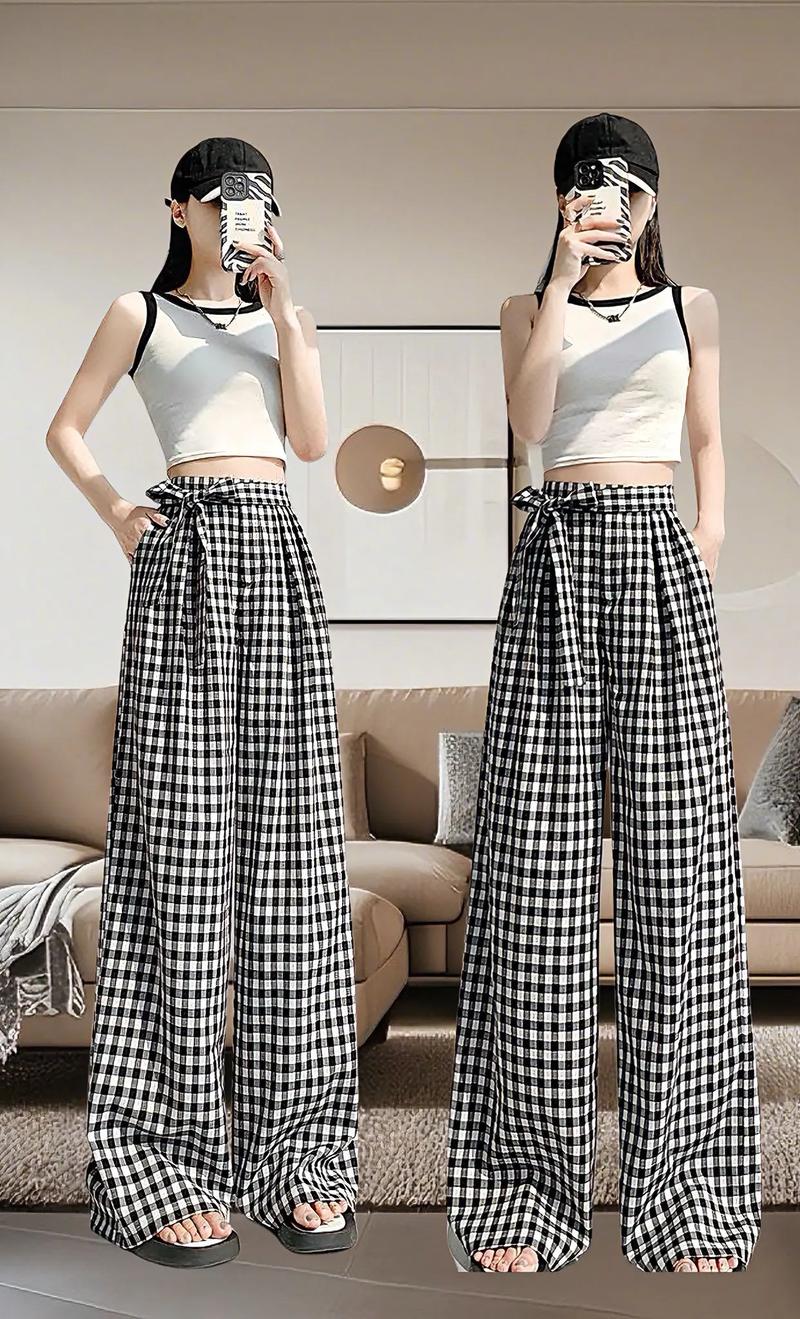格子裤配什么衣服好看