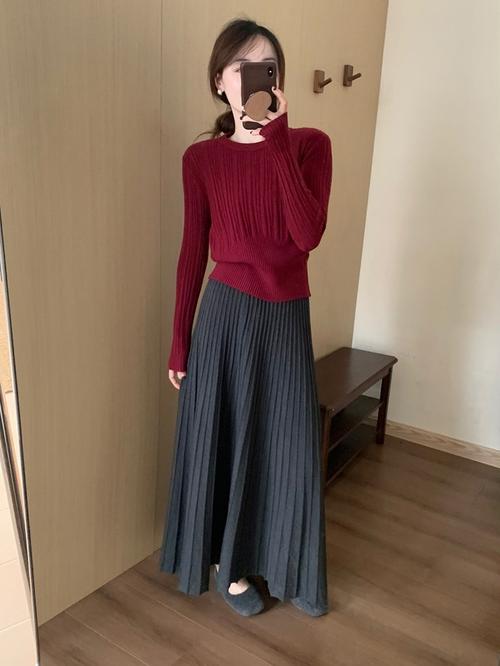 百褶裙冬天怎么搭配图片