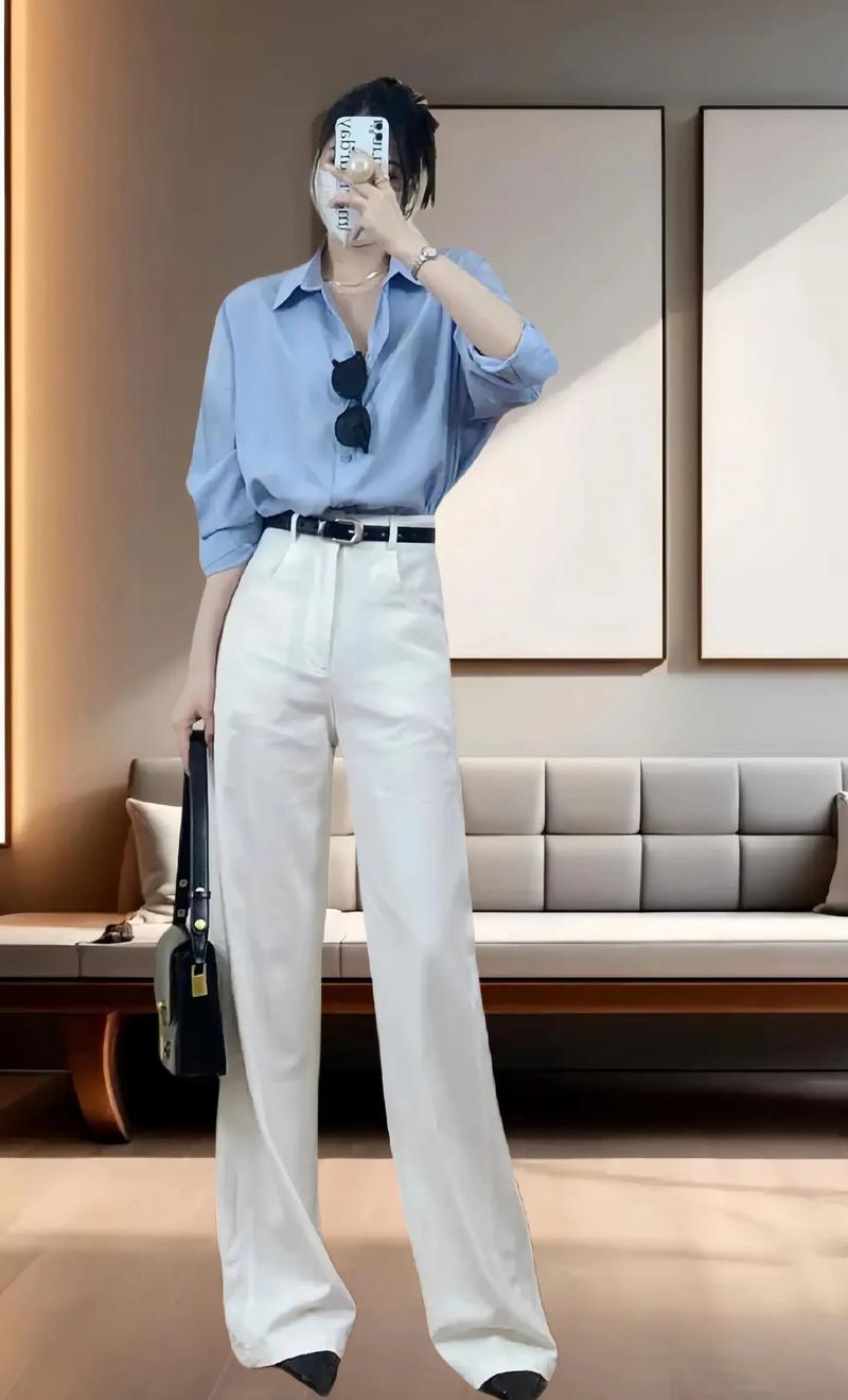 白衣服怎么搭配裤子好看图片