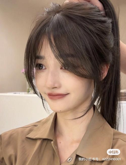 脸大扎什么发型好看