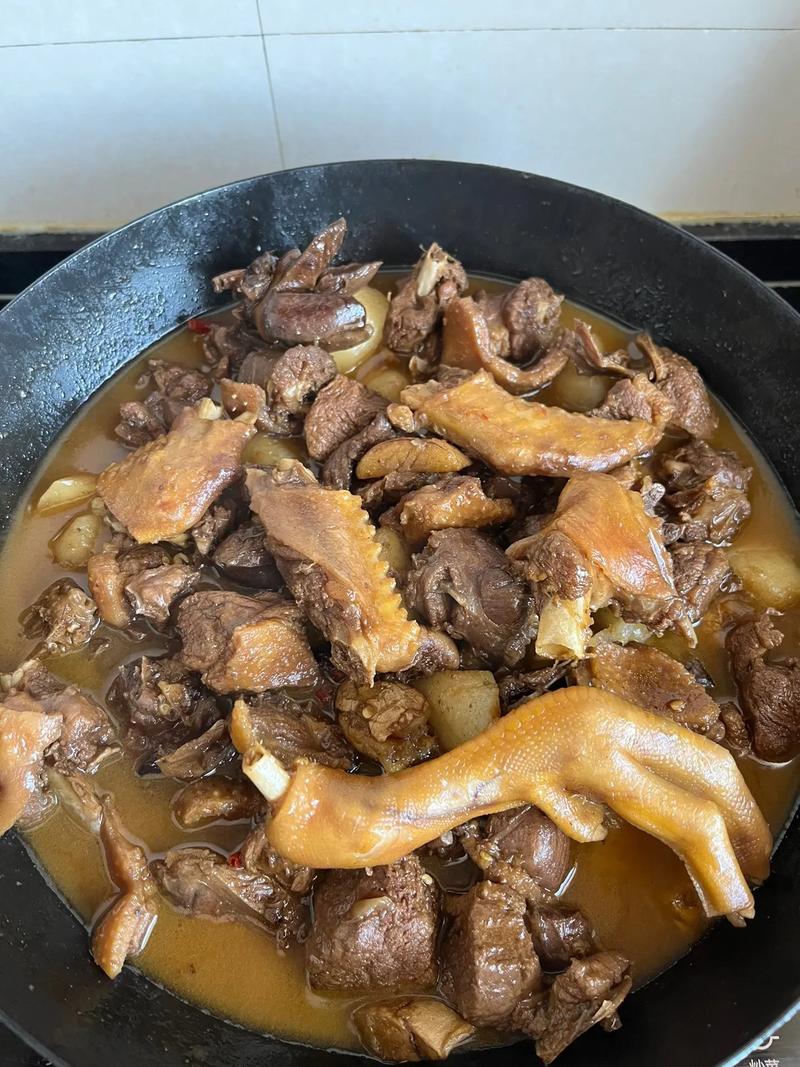 鸭肉配什么炖好吃