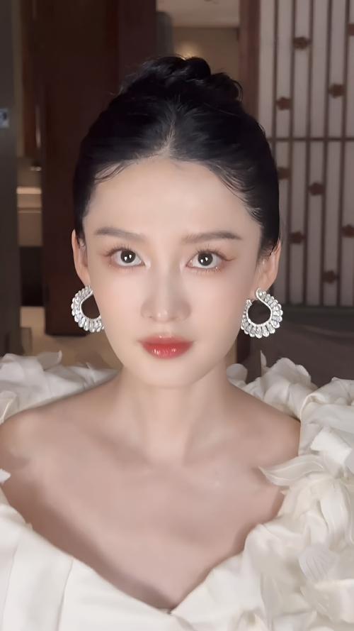 李沁是什么脸型
