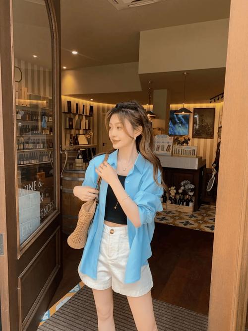 10度左右穿什么衣服