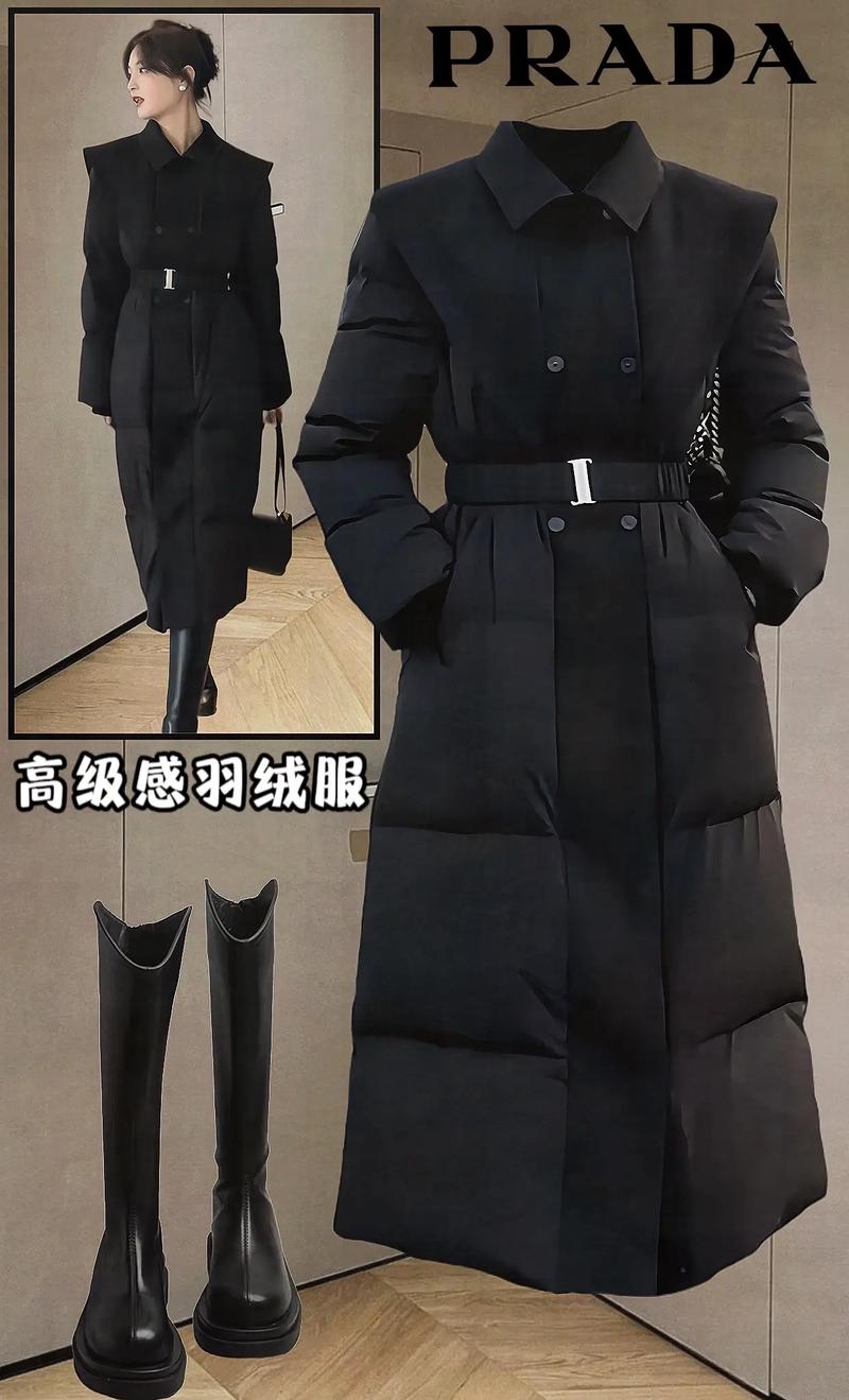 黑色长款羽绒服里面怎么搭配男