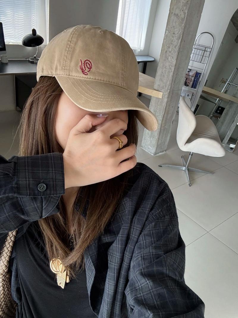 什么脸型适合戴帽子