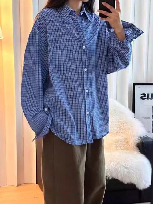 蓝色格子衬衫冬天怎么搭配什么裤子好看吗