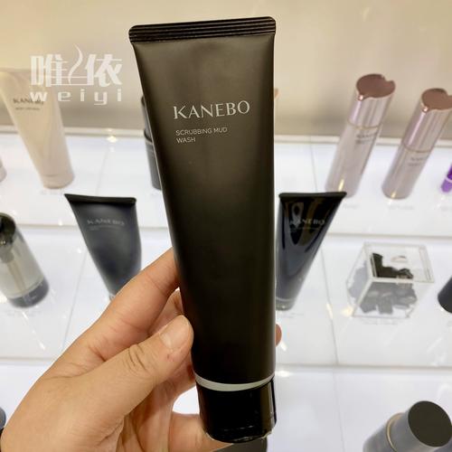 嘉娜宝洗面奶怎么使用