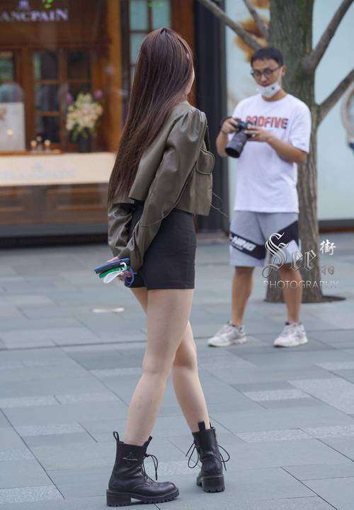 夏天短靴子怎么搭配衣服图片