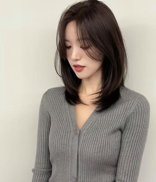 头发硬适合什么发型女