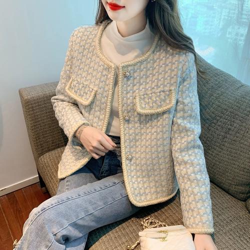 女士短宽松外套怎么搭配图片