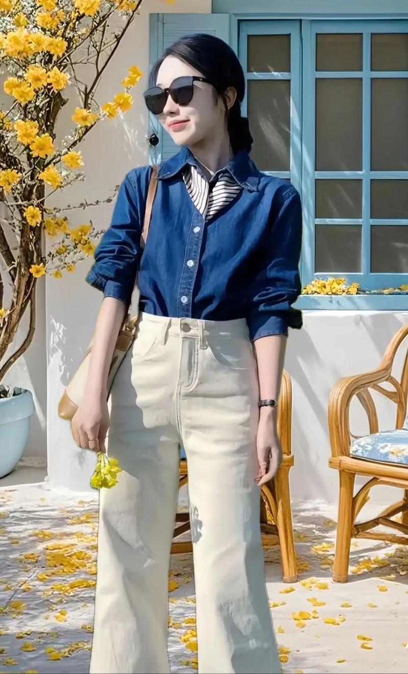 女款牛仔上衣外套怎么搭配什么围巾