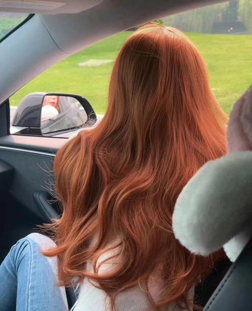 蜜糖色是什么颜色