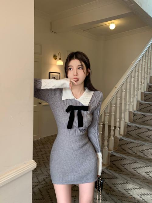 冬天包臀裙子怎么搭配外套