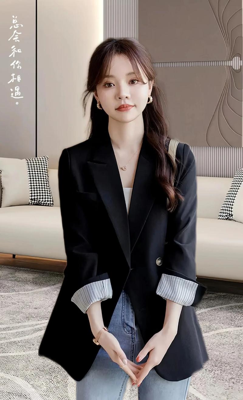 黑色短西服外套怎么搭配图片大全