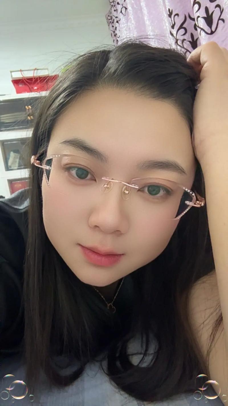 什么是额头饱满