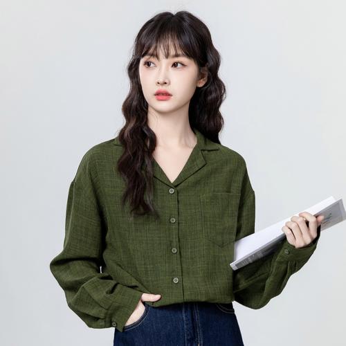 绿色衣服怎么搭配着好看的图片女生