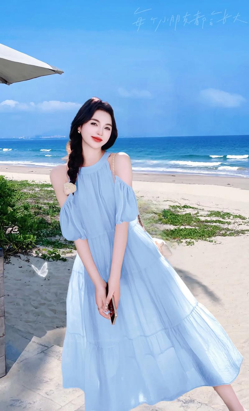 浅蓝裙子配什么上衣