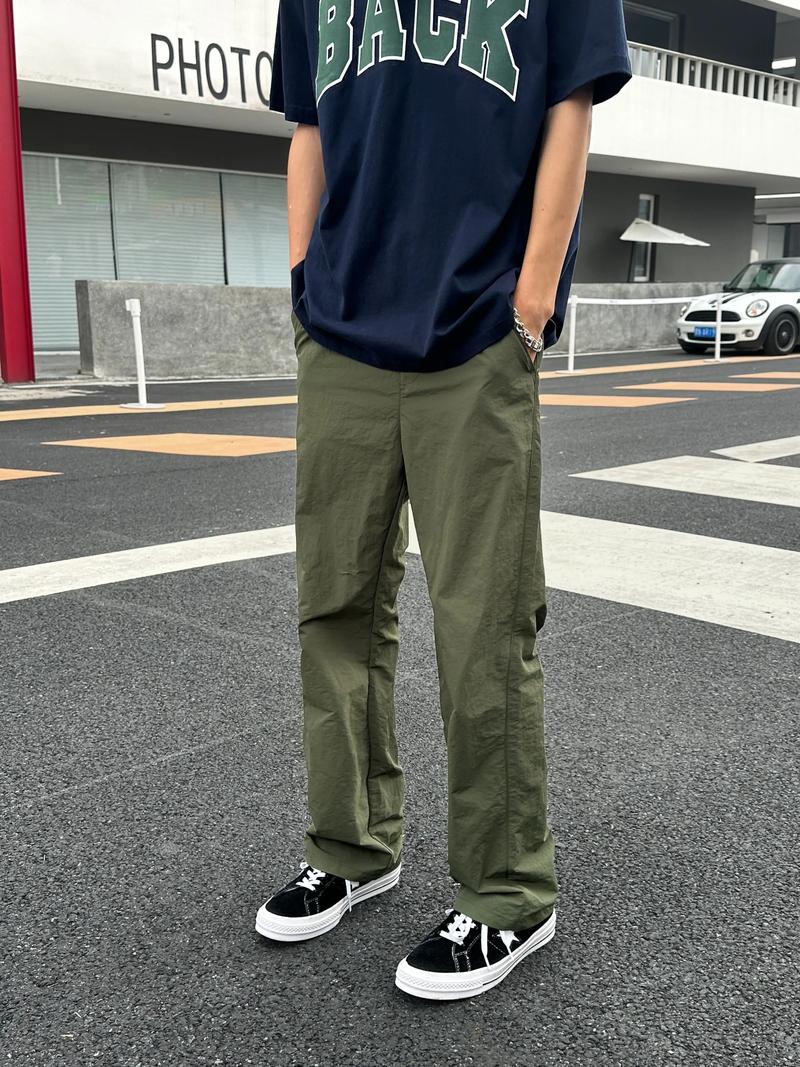 男士穿绿衣服怎么搭配图片