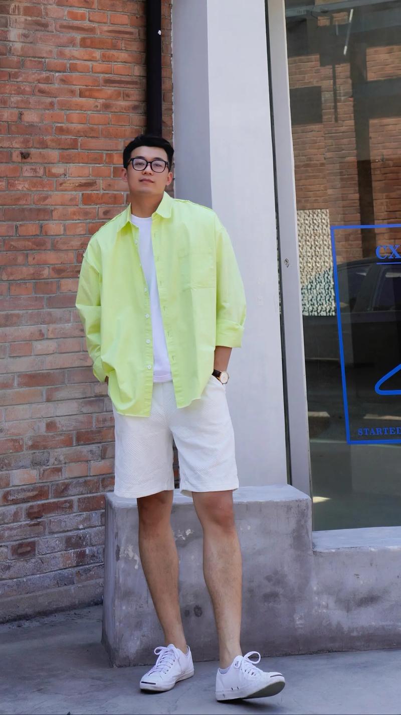男士穿绿衣服怎么搭配图片