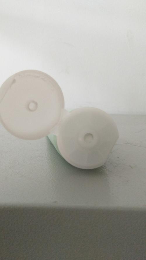自然堂活泉补水控油洗面奶怎么样