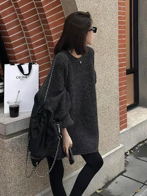 黑色中长款针织毛衣怎么搭配什么外套
