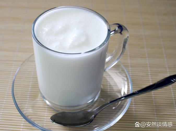 减肥睡前喝什么牛奶
