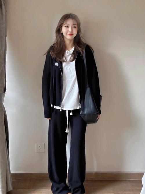 微胖的女士怎么搭配图片