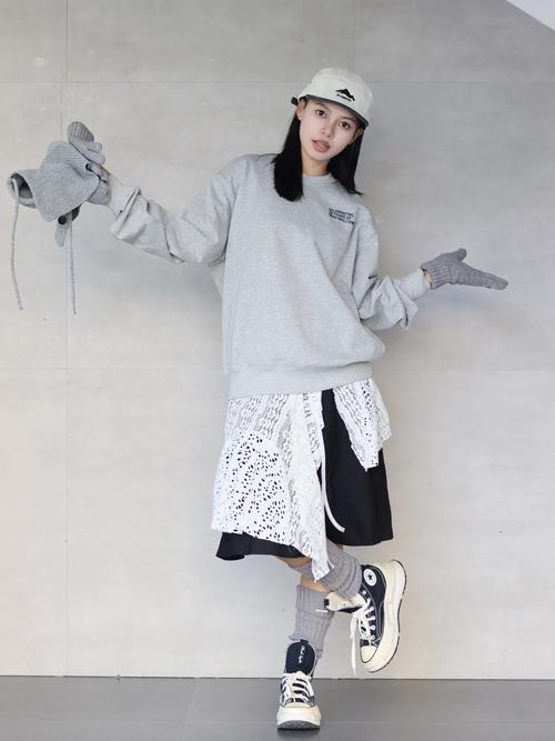 灰色适合什么肤色的人