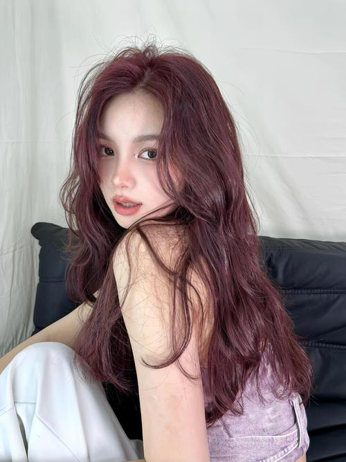 女生染发什么颜色好看