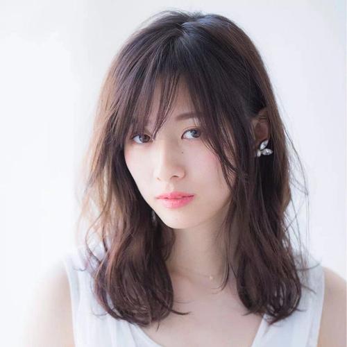 长脸女生适合什么刘海