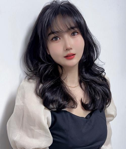 今年流行什么发型烫发