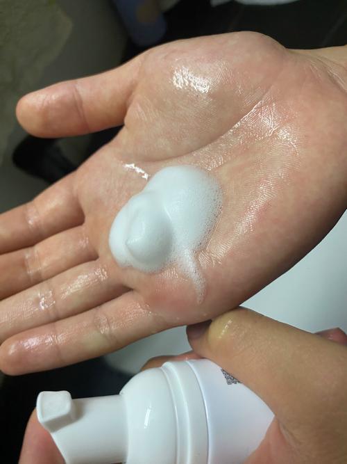 氨基酸洗面奶怎么用手打出泡沫