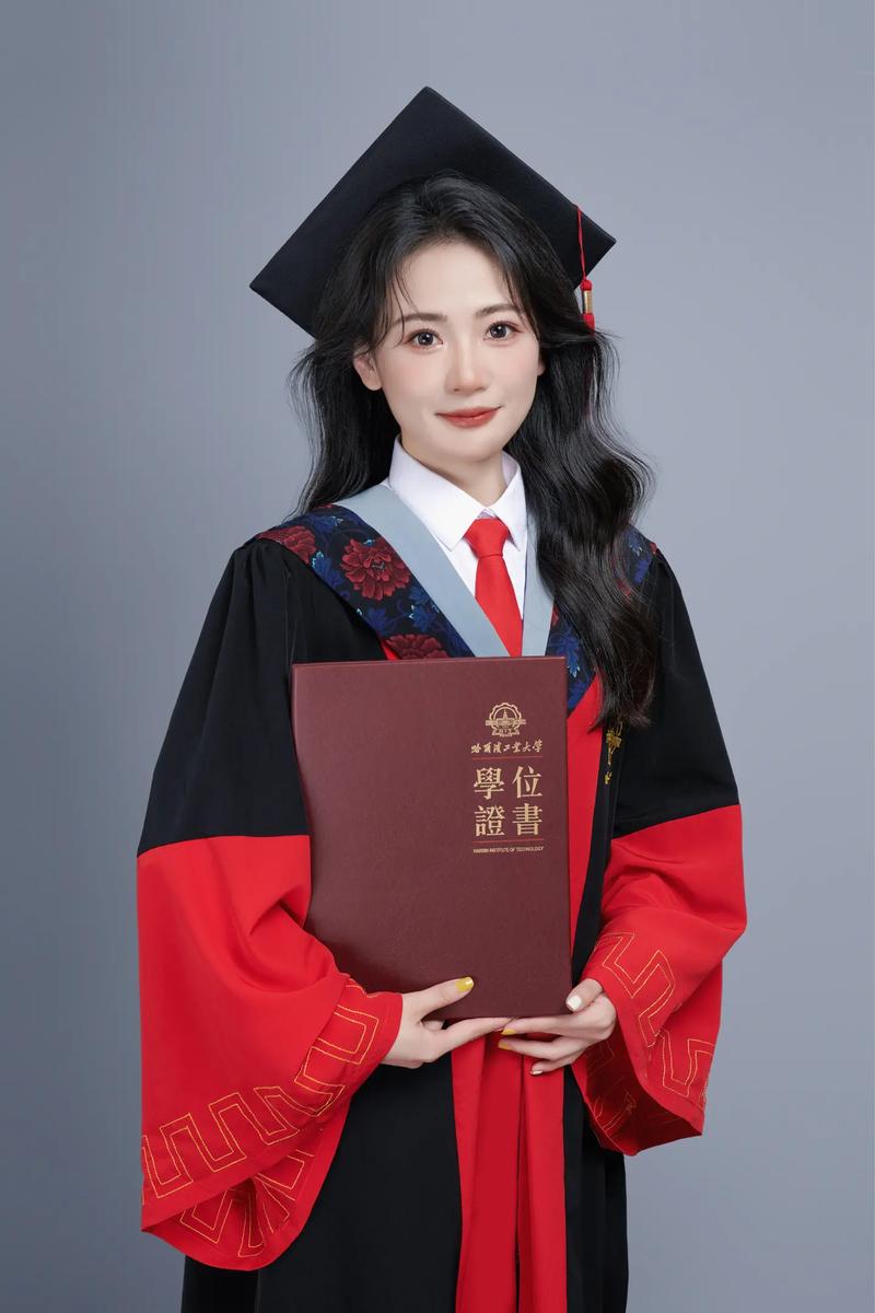 学士服什么时候穿
