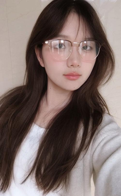 大饼脸适合什么眼镜