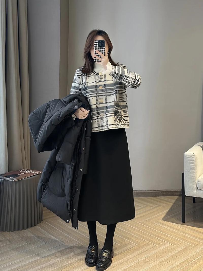 冬裙子半身裙怎么搭配