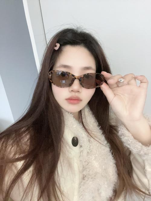 圆脸带什么墨镜好看