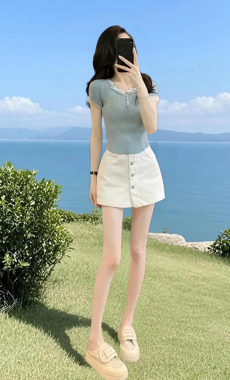 夏天超短上衣怎么搭配
