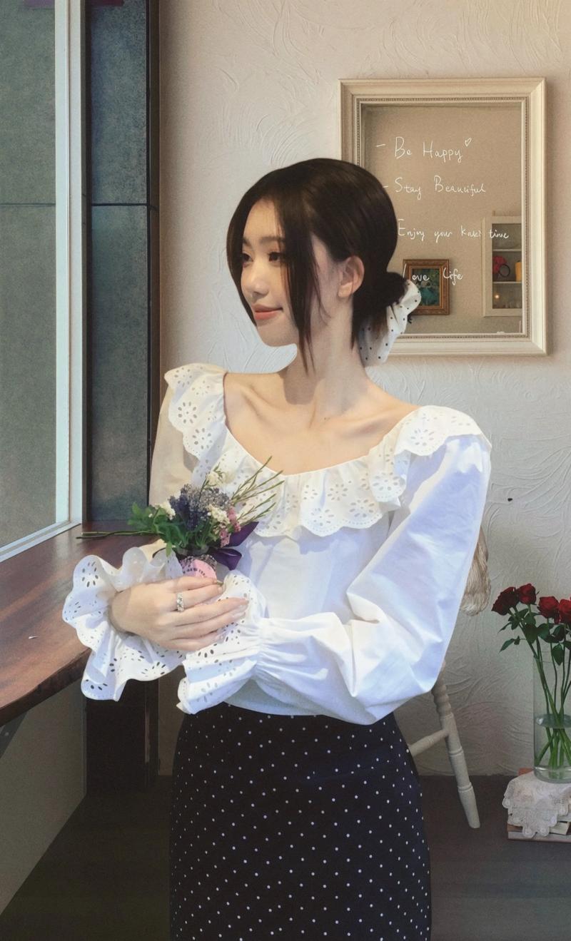 露背衬衫怎么搭配