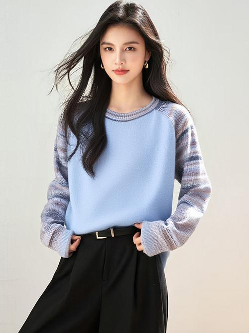 蓝色长袖衫怎么搭配图片欣赏