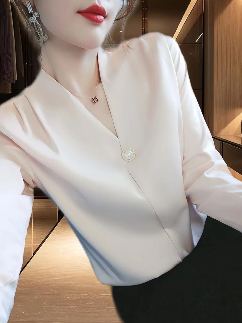 开领衬衫怎么搭配图片