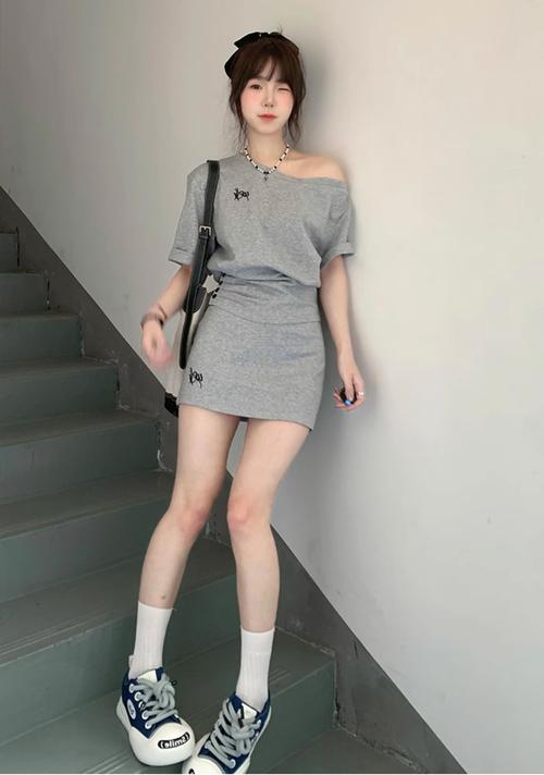 肩宽腰短怎么搭配衣服