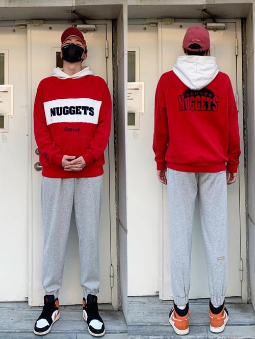 红色男款休闲上衣怎么搭配什么裤子好看吗