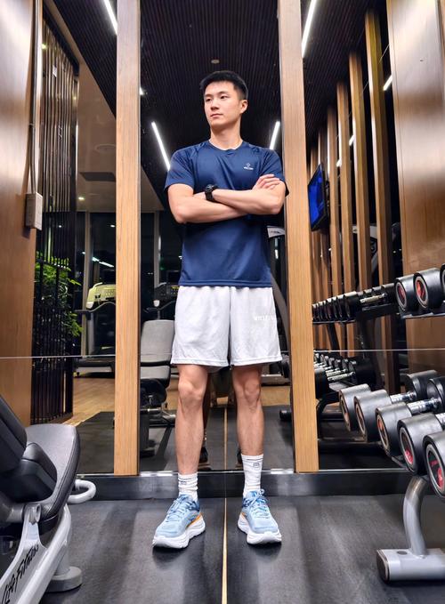 去健身房穿什么鞋子