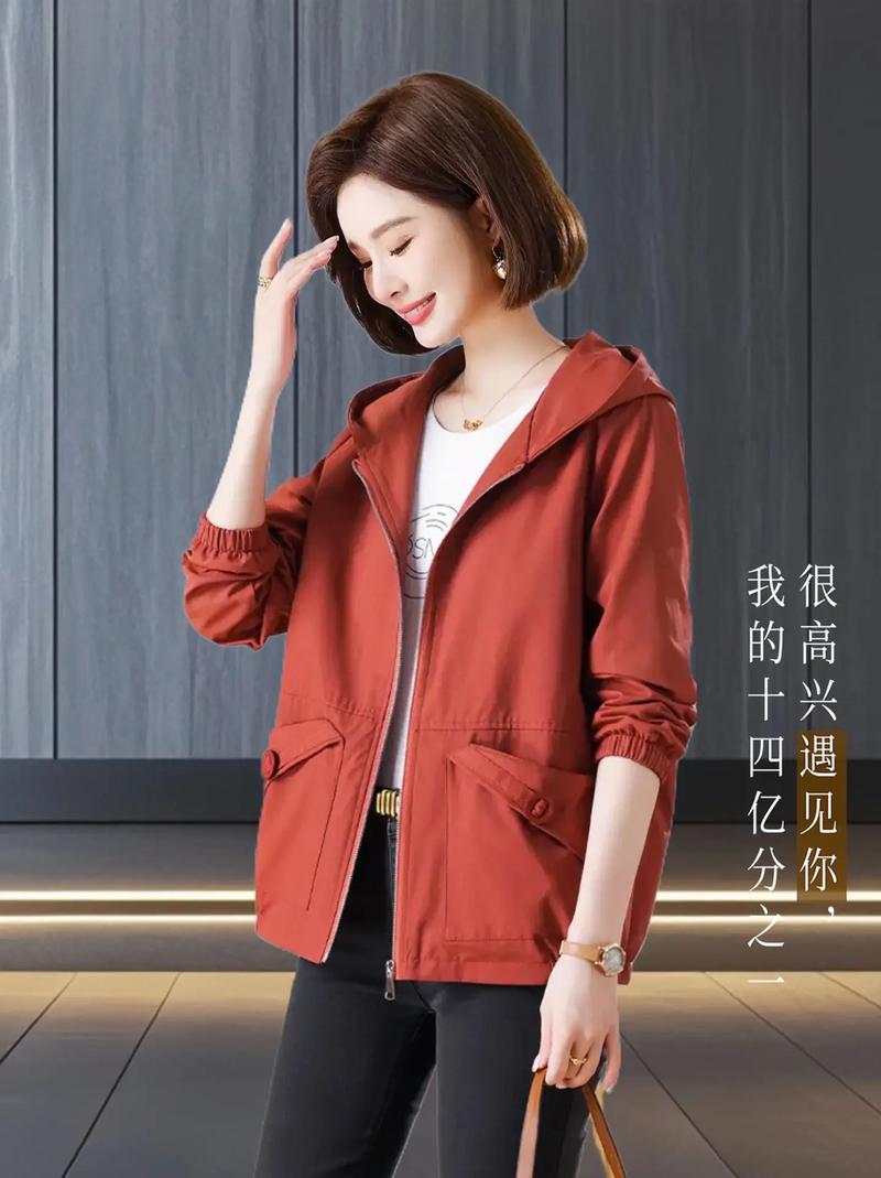 短款女式薄风衣怎么搭配图片