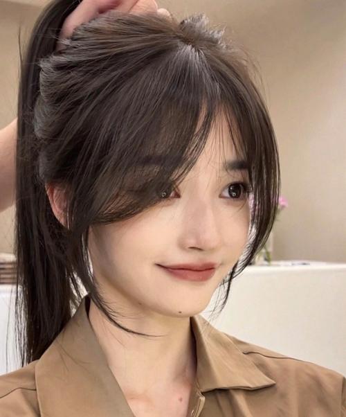 心型脸适合什么发型