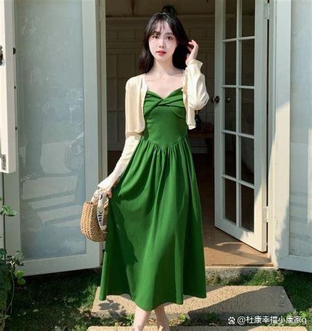 绿色连衣裙配什么鞋子