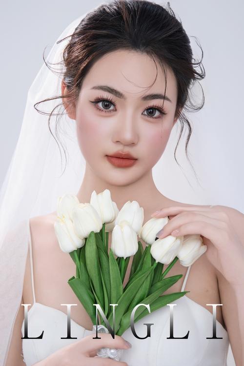女生化妆需要什么