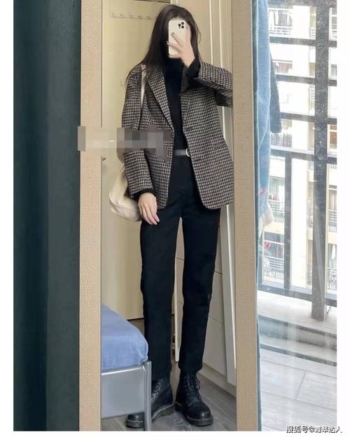 打底衣服怎么搭配什么外套